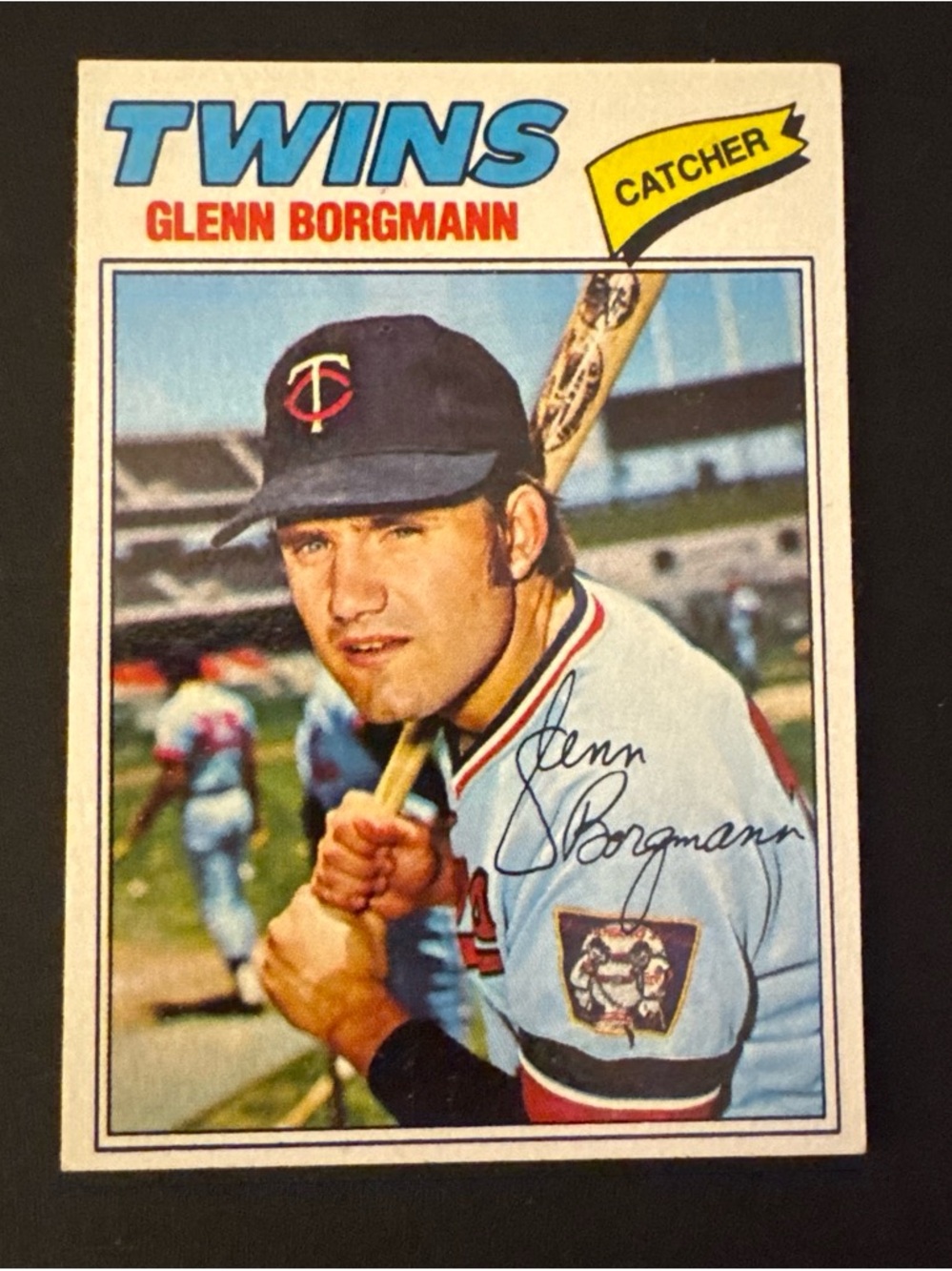 1977 Topps Minnesota Twins Glenn Borgmann Baseball Card - Blue Jersey